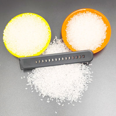 Alta transparência, moldagem rápida, boa resistência, excelente dureza, moldagem por injecção ou extrusão de partículas de plástico TPU ambientalmente amigáveis, adequadas para brinquedos para animais de estimação, cordas de pular, fios