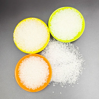 Alta transparência, moldagem rápida, boa resistência, excelente dureza, moldagem por injecção ou extrusão de partículas de plástico TPU ambientalmente amigáveis, adequadas para brinquedos para animais de estimação, cordas de pular, fios