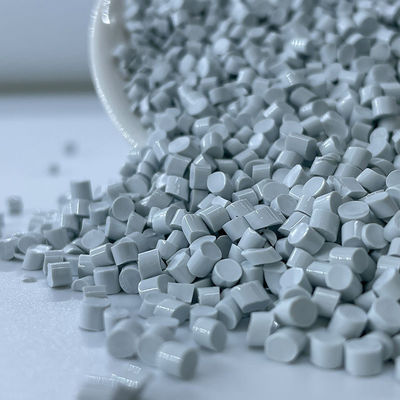 TPU moldado por injecção com combinação de cores com flexibilidade superior e resistência à tração