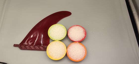 Tpu de alta transparência, dureza 64D, transparência de cerca de 5-6mm, boa resiliência, excelente tenacidade