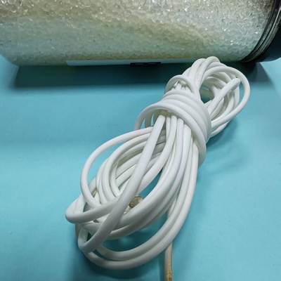 Material TPU reforçado com fibras de alta qualidade que pode ser usado na produção de rolos e plugues